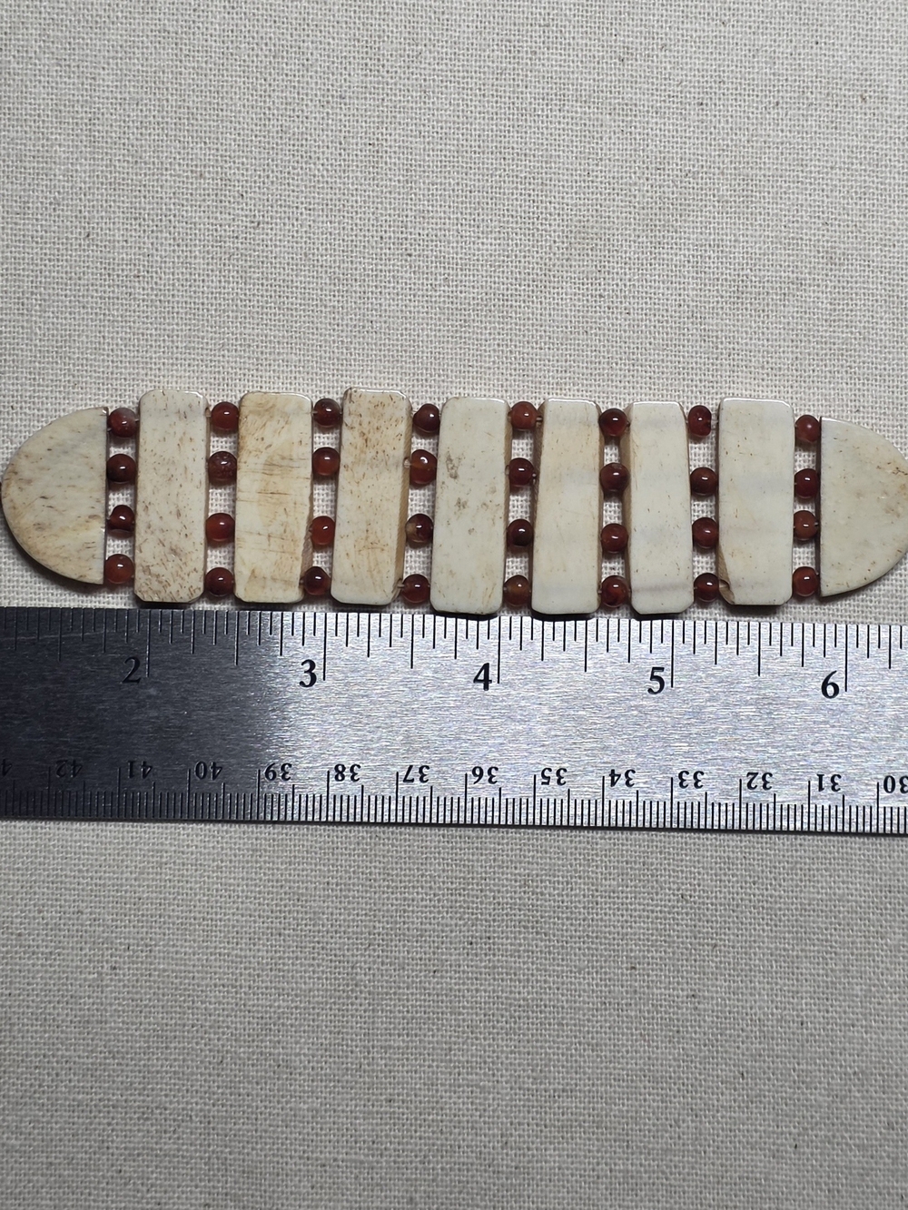 Carved Ivory-Tone and Carnelian Bead Stretch Bracelet Set - Picture 4 of 7